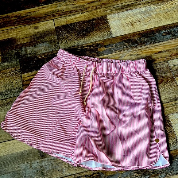 Shorts - Picture 1 of 4